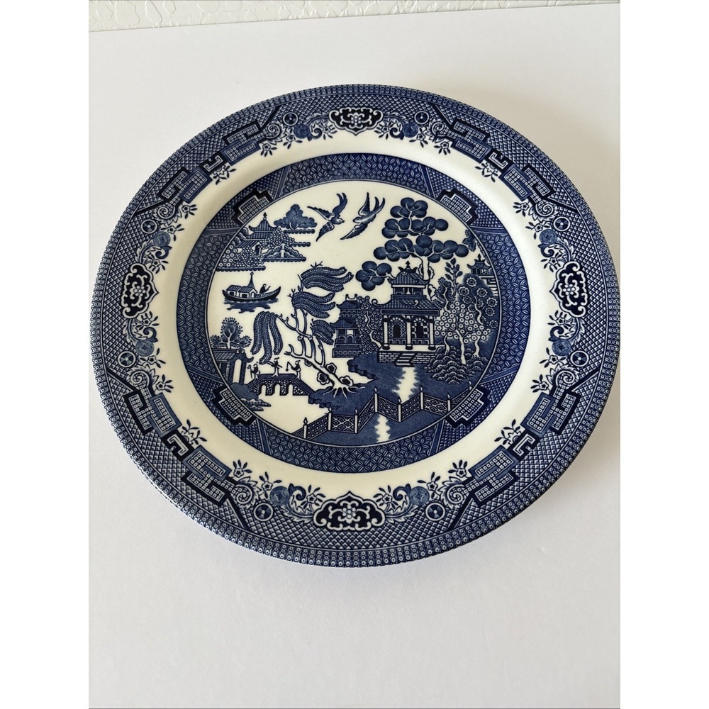 Vintage Churchill Blue Willow Dinner Plate 10"